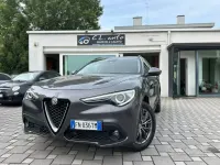 Usata Alfa Romeo Stelvio Executive 209 CV (153 kW) 2018 Grigio SUV