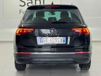 Usata VW Tiguan Life 122 CV (89 kW) 2022 Nero SUV