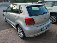Usata VW Polo Comfortline 90 CV (66 kW) 2010 Grigio Berlina