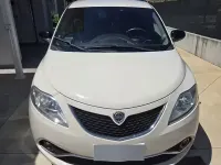 Usata Lancia Ypsilon Gold 95 CV (69 kW) 2015 Utilitaria