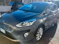 Usata Ford Fiesta Titanium 86 CV (63 kW) 2018 Grigio Berlina