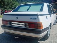 Usata Alfa Romeo 75 128 CV (94 kW) 1986 Bianco Berlina