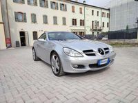 Usata Mercedes SLK280 231 CV (169 kW) 2005 Argento Cabrio