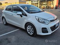Usata Kia Rio Active 90 CV (66 kW) 2016 Bianco Utilitaria