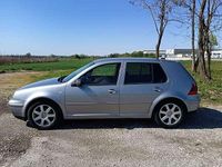 Usata VW Golf IV Highline 105 CV (77 kW) 2003 Berlina