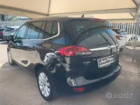 Usata Opel Zafira Tourer Cosmo 150 CV (110 kW) 2015 Nero Monovolume