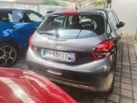 Usata Peugeot 208 Active 102 CV (75 kW) 2019 Grigio Utilitaria