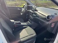 Usata Mercedes B180 109 CV (80 kW) 2016 Bianco Monovolume