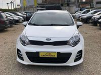 Usata Kia Rio 75 CV (55 kW) 2016 Bianco Utilitaria