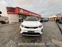 Usata Kia Stonic Style 84 CV (61 kW) 2022 Bianco SUV