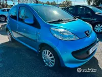 Usata Peugeot 107 68 CV (50 kW) 2008 Blu Utilitaria