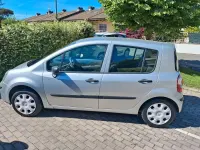 Usata Renault Modus 75 CV (55 kW) 2008 Grigio Monovolume