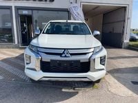 Usata Mitsubishi L200 Instyle 150 CV (110 kW) 2022 Bianco Pick-up
