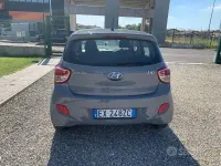 Usata Hyundai i10 Comfort 65 CV (47 kW) 2014 Grigio Utilitaria