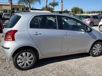 Usata Toyota Yaris 87 CV (63 kW) 2008 Grigio Utilitaria