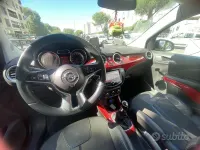Usata Opel Adam Slam 116 CV (85 kW) 2015 Rosso Utilitaria