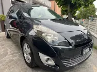 Usata Renault Scénic III 110 CV (80 kW) 2010 Grigio Monovolume