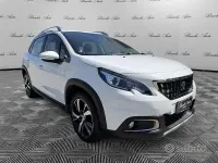 Usata Peugeot 2008 Allure 99 CV (72 kW) 2018 Bianco SUV