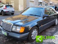 Usata Mercedes E300 220 CV (161 kW) 1992 Grigio Berlina