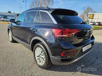 Usata VW T-Roc Life 110 CV (80 kW) 2023 Nero SUV