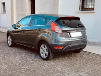 Usata Ford Fiesta Titanium 100 CV (73 kW) 2016 Grigio Berlina