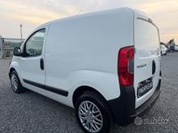 Usata Peugeot Bipper 80 CV (58 kW) 2016 Bianco Monovolume