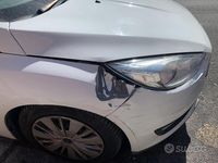 Usata Ford Focus Business Edition 120 CV (88 kW) 2015 Bianco Station wagon