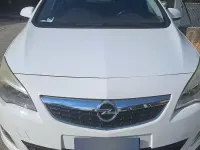 Usata Opel Astra 110 CV (80 kW) 2012 Bianco Station wagon