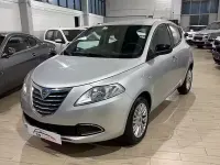 Usata Lancia Ypsilon 85 CV (62 kW) 2015 Grigio Utilitaria