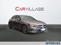Usata Mercedes A180 Business 116 CV (85 kW) 2019 Grigio Berlina