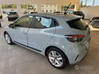Usata Renault Clio 90 CV (66 kW) 2024 Grigio Utilitaria