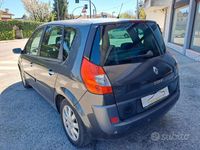 Usata Renault Scénic II Exception 106 CV (77 kW) 2007 Grigio Monovolume