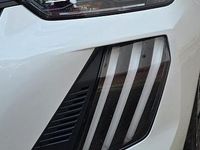 Usata Peugeot 208 101 CV (74 kW) 2024 Bianco Utilitaria