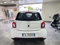 Usata Smart ForFour Passion 71 CV (52 kW) 2015 Bianco Utilitaria