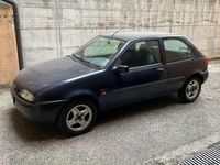 Usata Ford Fiesta 75 CV (55 kW) 1997 Blu/azzurro Utilitaria