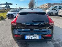 Usata Volvo V40 114 CV (83 kW) 2014 Nero Berlina