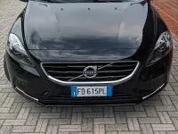 Usata Volvo V40 120 CV (88 kW) 2016 Nero Berlina