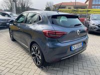 Usata Renault Clio V Intens 140 CV (102 kW) 2022 Grigio navy Berlina