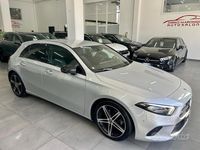 Usata Mercedes A180 116 CV (85 kW) 2019 Grigio Berlina