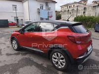 Usata Renault Captur Intens 160 CV (117 kW) 2021 Rosso SUV