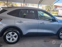 Occasion Ford Kuga 120 ch (88 kW) 2022 Gris SUV