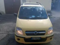 Usata Opel Agila 60 CV (44 kW) 2004 Giallo Monovolume