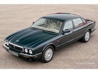 Usata Jaguar XJ8 Executive 237 CV (174 kW) 1998 Verde Berlina