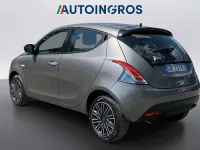 Usata Lancia Ypsilon Silver 69 CV (50 kW) 2023 Grigio Utilitaria