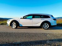 Usata Opel Insignia Country Tourer Exklusiv 170 CV (125 kW) 2018 Bianco Station wagon