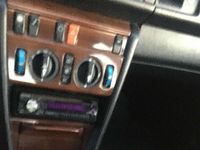 Usata Mercedes 250 90 CV (66 kW) 1985 Bronzo Berlina