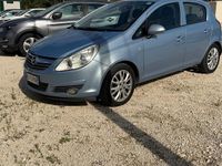Usata Opel Corsa 90 CV (66 kW) 2010 Argento Utilitaria