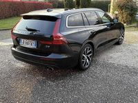 Usata Volvo V60 Business Edition 150 CV (110 kW) 2018 Nero Station wagon