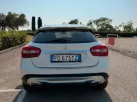 Usata Mercedes GLA180 109 CV (80 kW) 2016 Bianco SUV