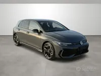 Ny VW Golf VIII R-line 150 HK (110 kW) 2026 Grå Sedan